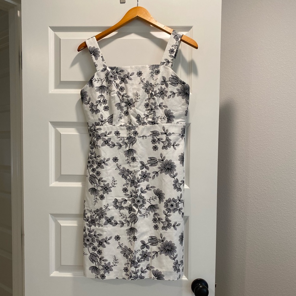 NWT Ann Taylor Black & White Floral Linen - Picture 4 of 5